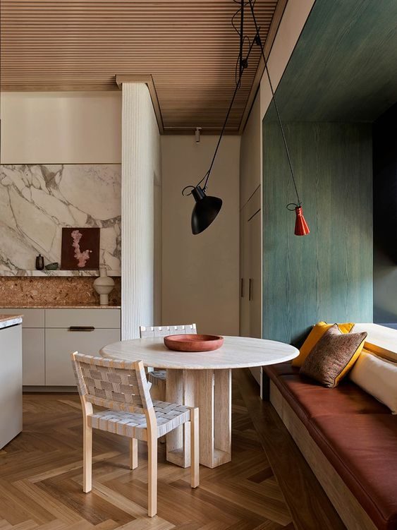 611 Chair by Artek, in situ
