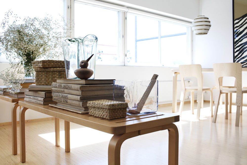 66 Chair by Artek, detail