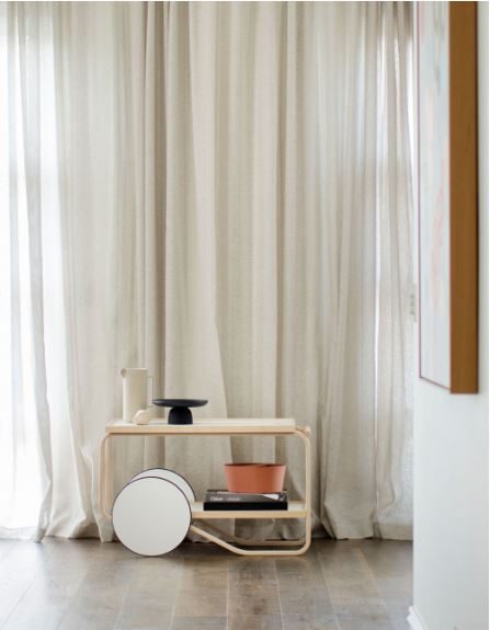 901 Tea Trolley by Artek, in situ