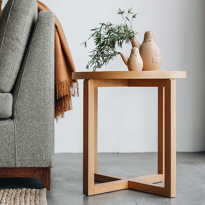 Cross Table by KMS, in situ
