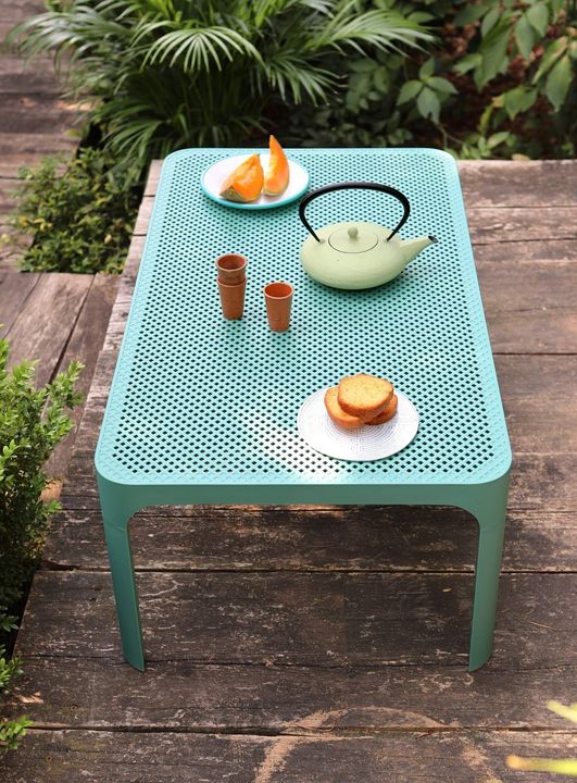 Net Coffee Table 100 by Nardi, in situ