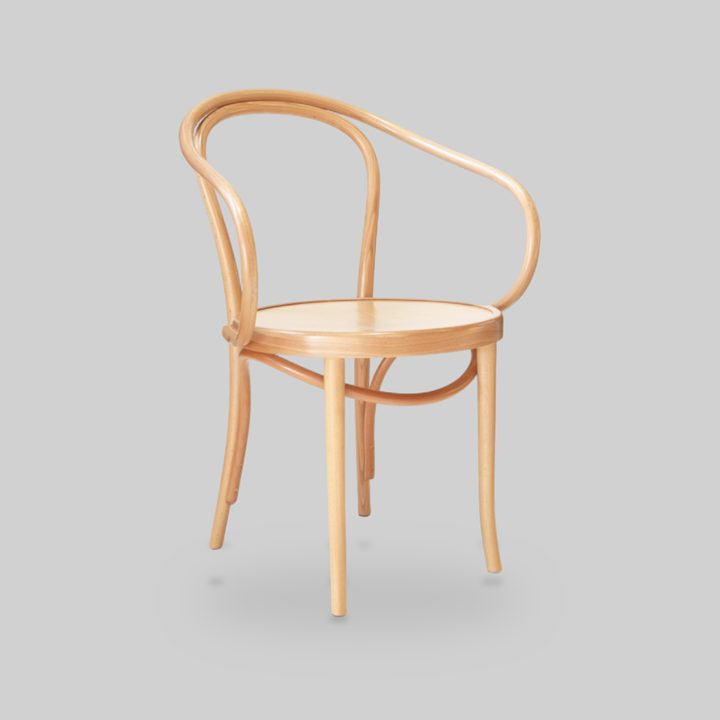 No. B9 Le Corbusier Armchair by Thonet, view 3