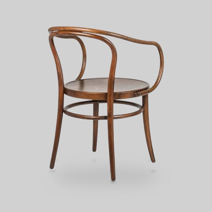 No. B9 Le Corbusier Armchair With Hoop by Thonet, view 3
