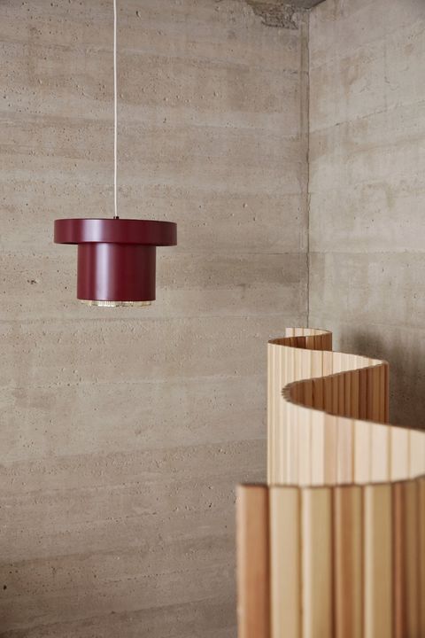 Screen 100 by Artek, in situ, view 3