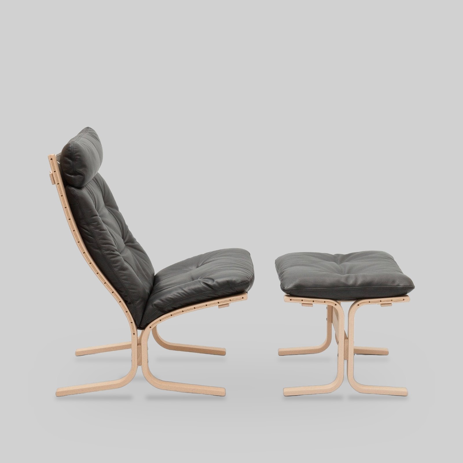 Siesta 300 Classic Chair High Back by LK Hjelle