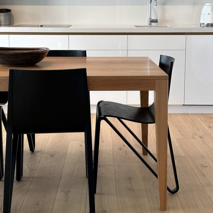 Tailor Table by KMS