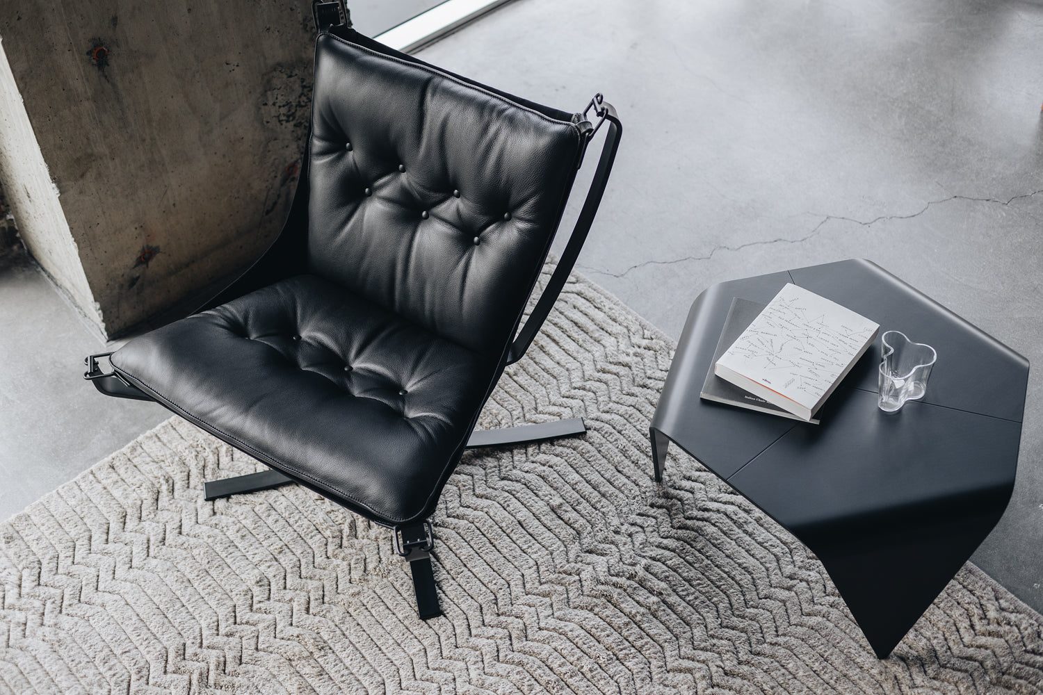 Trienna Table by Artek, detail